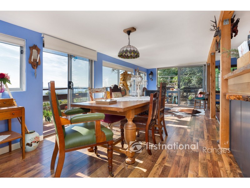 18 Scenic Crescent, Kalorama VIC 3766