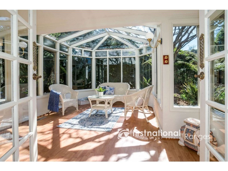 8 The Crescent, Sassafras VIC 3787