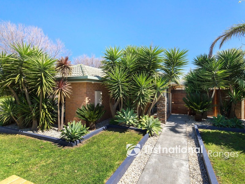 1 Dianne Court, Cranbourne North VIC 3977