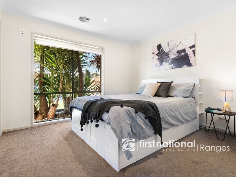 1 Dianne Court, Cranbourne North VIC 3977