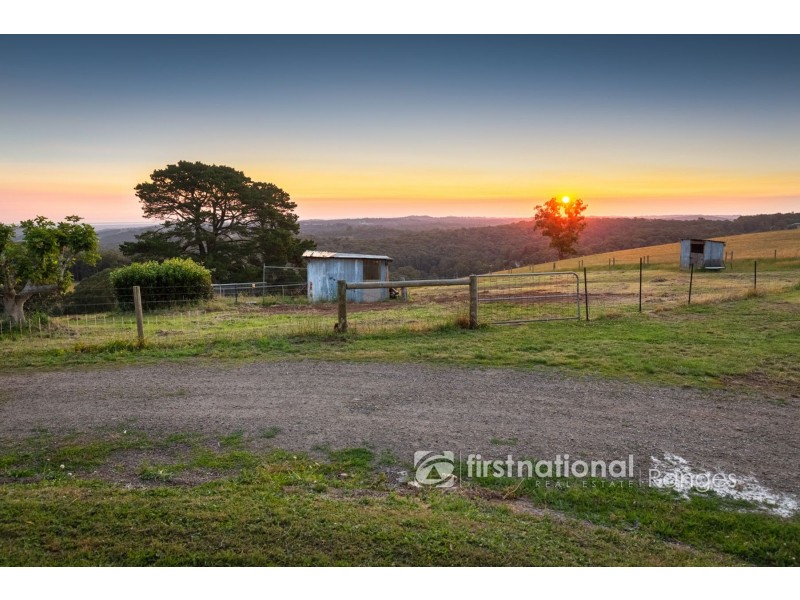 236 Paternoster Road, Cockatoo VIC 3781