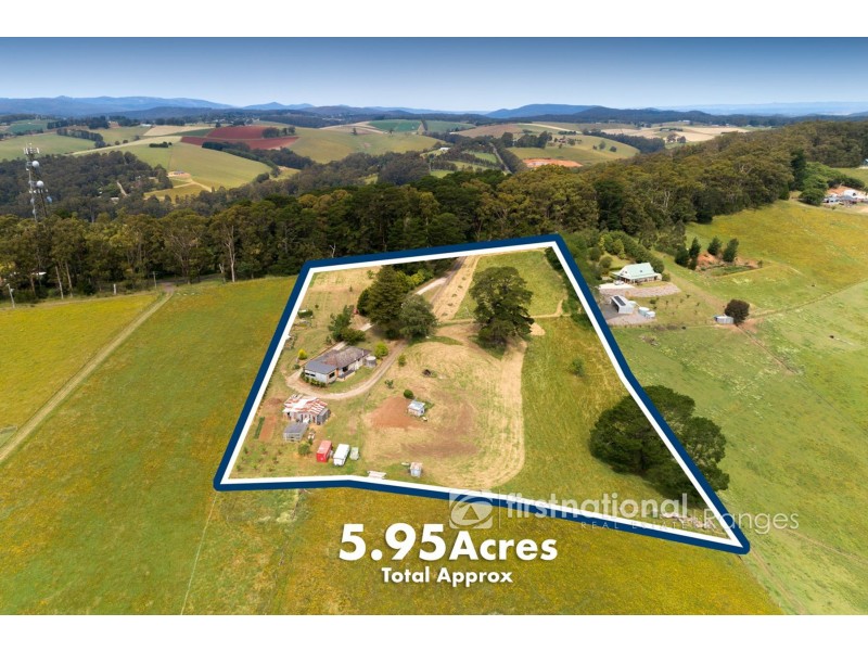236 Paternoster Road, Cockatoo VIC 3781