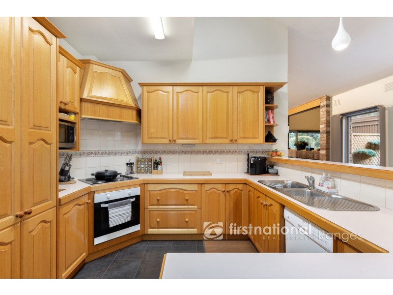 9 Steane Street, Cockatoo VIC 3781