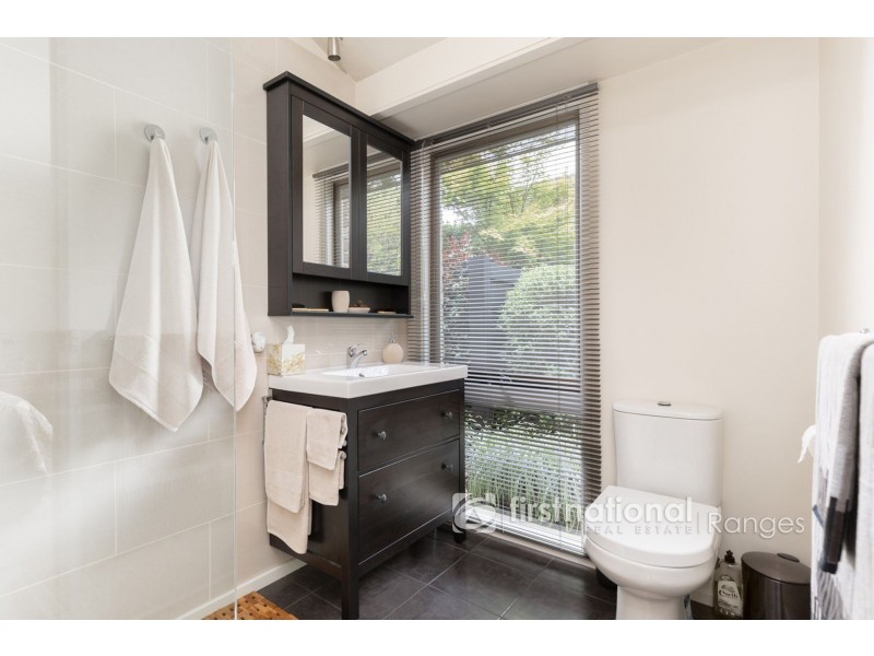 9 Steane Street, Cockatoo VIC 3781