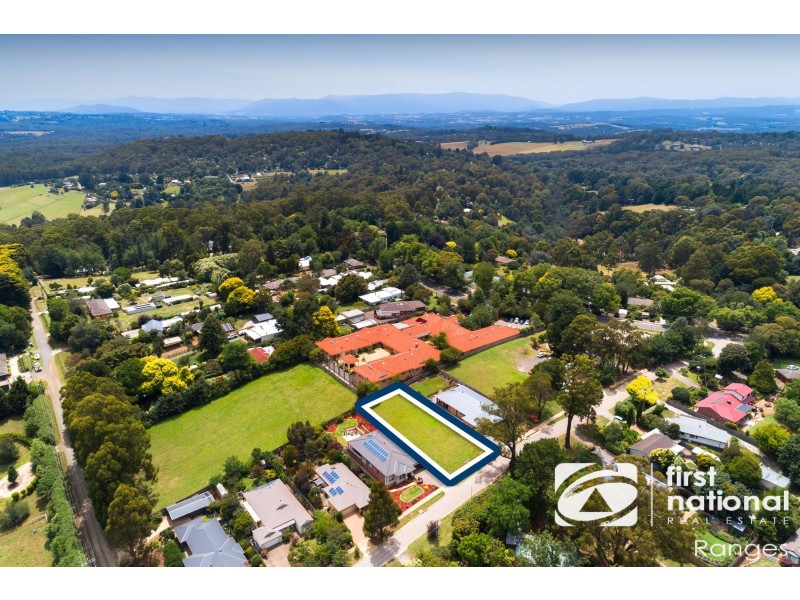 8 Cornish Road, Emerald VIC 3782