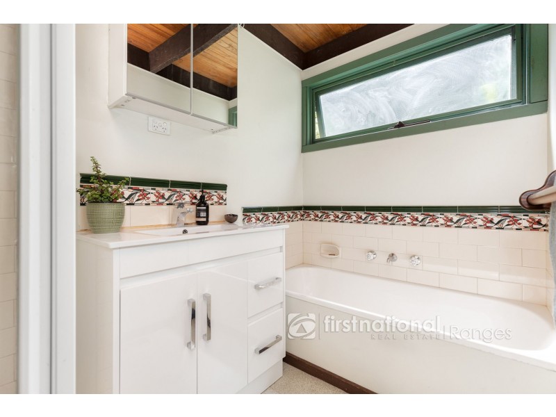 4 Dalkeith Crescent, Belgrave VIC 3160