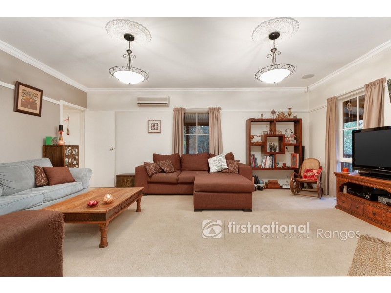 70 First Avenue, Cockatoo VIC 3781