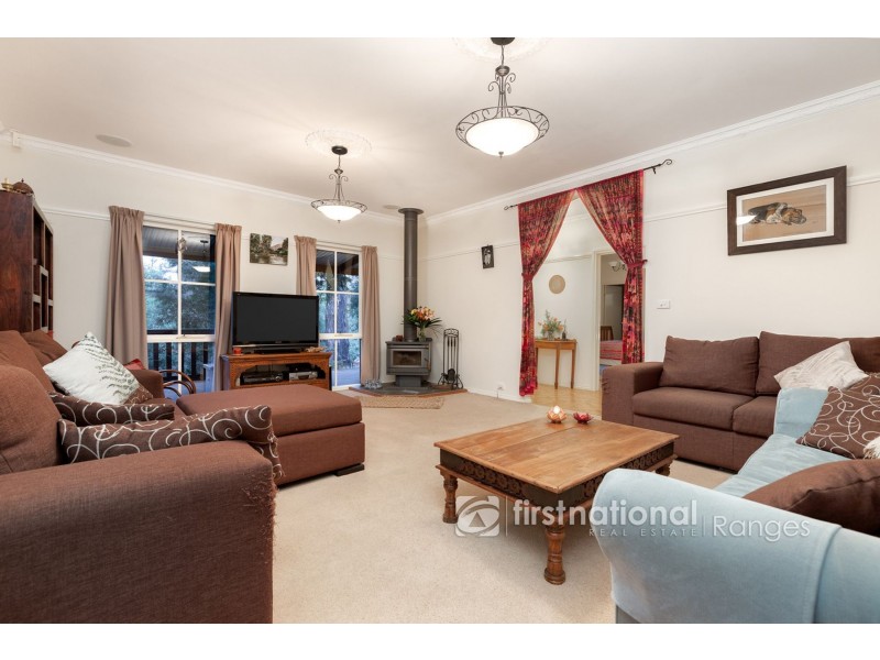 70 First Avenue, Cockatoo VIC 3781