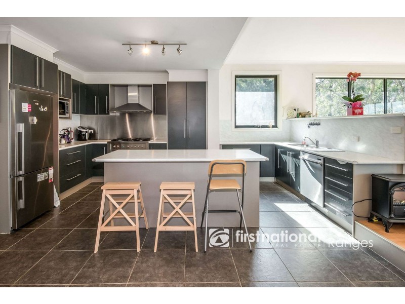 32 Deviation Road, Belgrave South VIC 3160