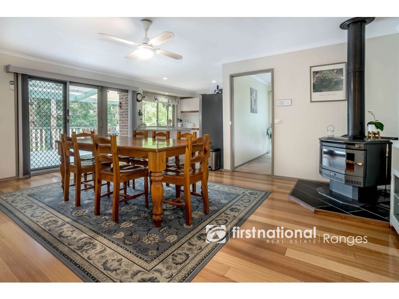 14 Woodland Grove, Selby VIC 3159