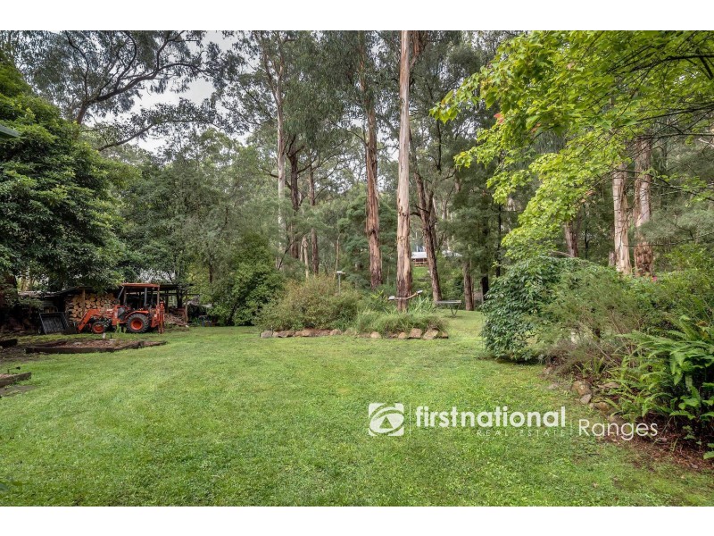14 Woodland Grove, Selby VIC 3159