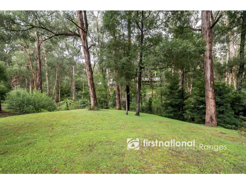 14 Woodland Grove, Selby VIC 3159