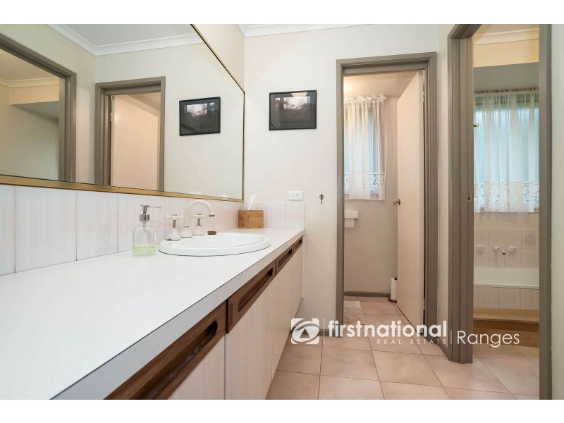 14 Woodland Grove, Selby VIC 3159