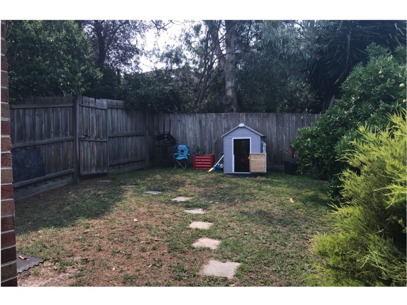 2/62 Medbury Avenue, Greensborough VIC 3088