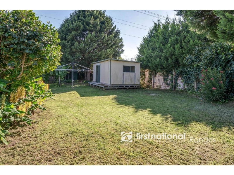 17 Whites Lane, Glen Waverley VIC 3150