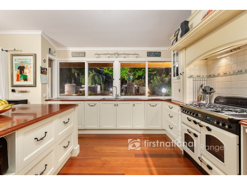 12 Macclesfield Road, Avonsleigh VIC 3782