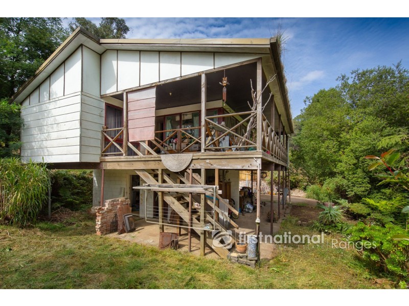 16 Boronia Crescent, Cockatoo VIC 3781