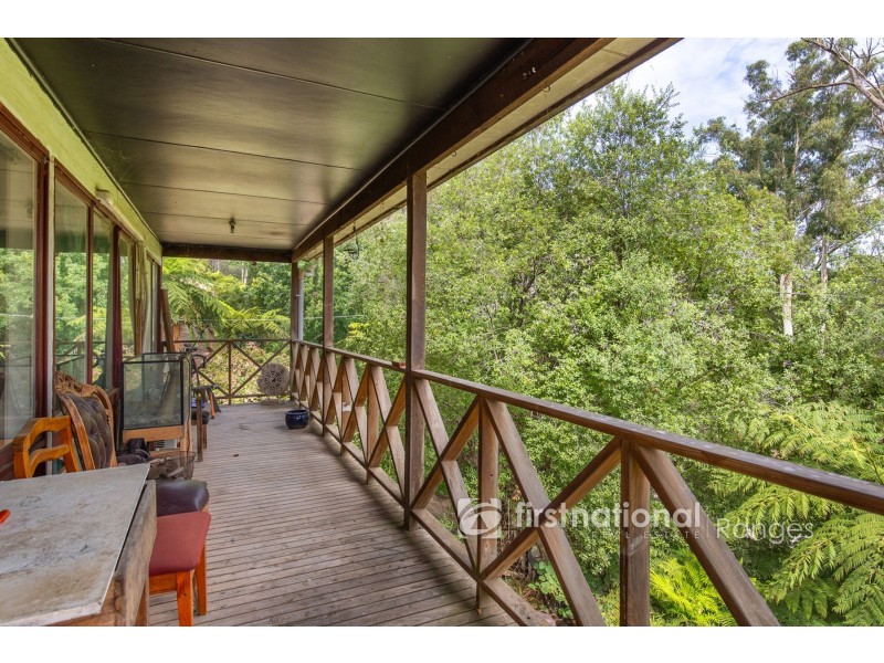 16 Boronia Crescent, Cockatoo VIC 3781