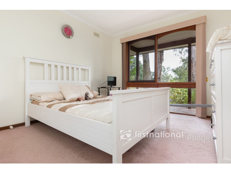 8 Ulmer Road, Emerald VIC 3782