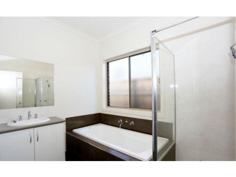 13 Cellar Lane, Wantirna South VIC 3152