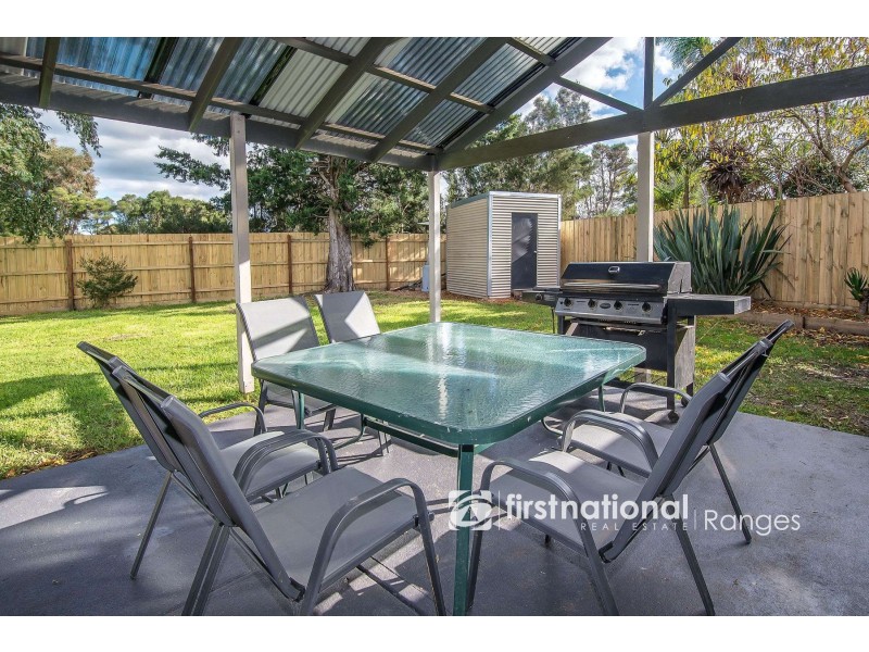 12 Cyprus Place, Pakenham VIC 3810