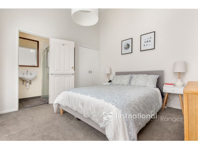 11 Emerald Lake Road, Emerald VIC 3782