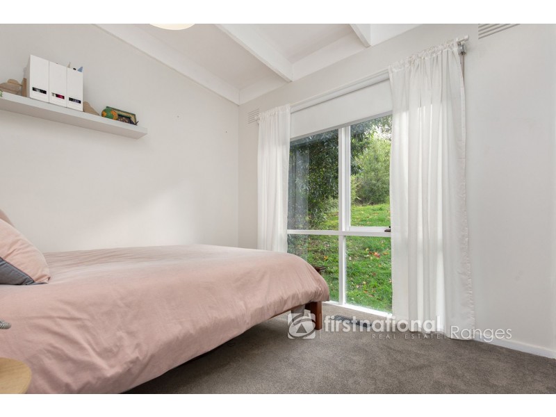 11 Emerald Lake Road, Emerald VIC 3782