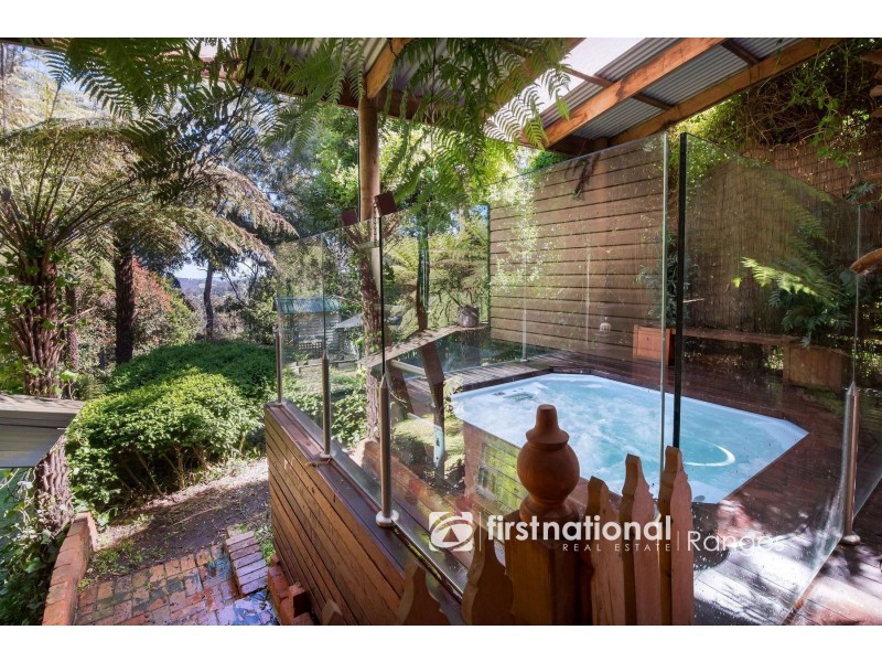 2 Grandview Crescent, Tecoma VIC 3160