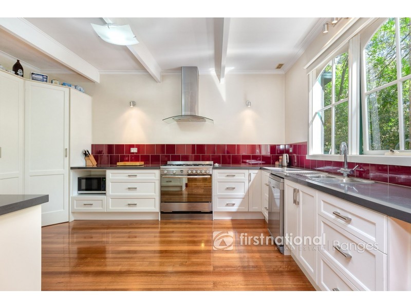 25 James Street, Selby VIC 3159