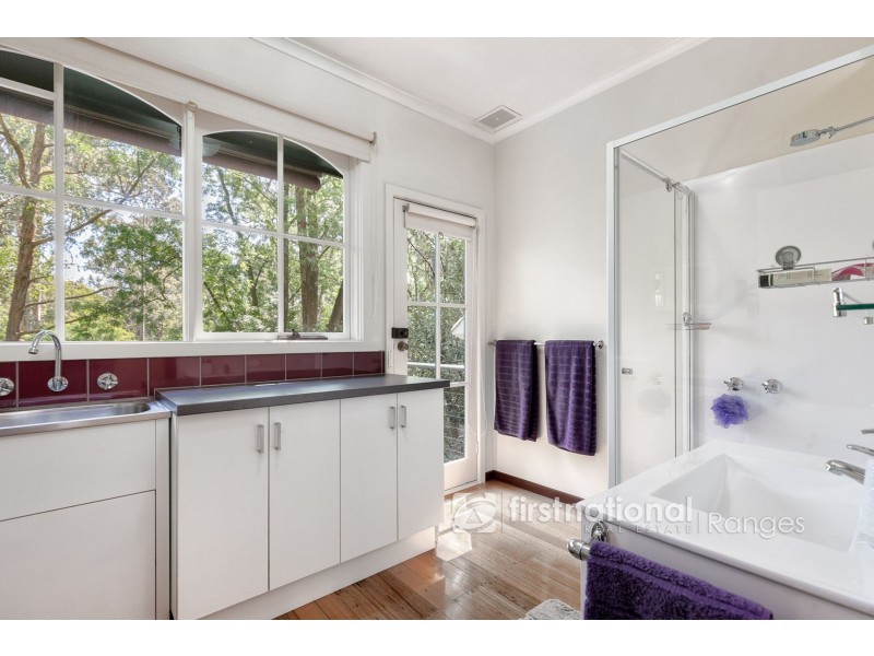 25 James Street, Selby VIC 3159