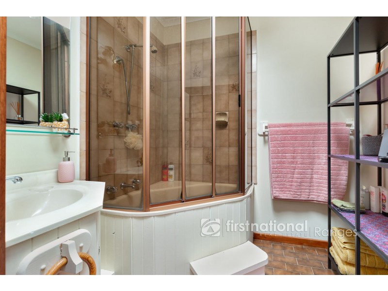 25 James Street, Selby VIC 3159