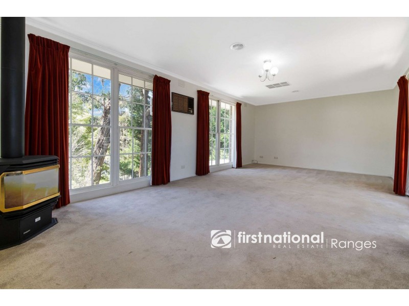7 Bayview Avenue, Upwey VIC 3158