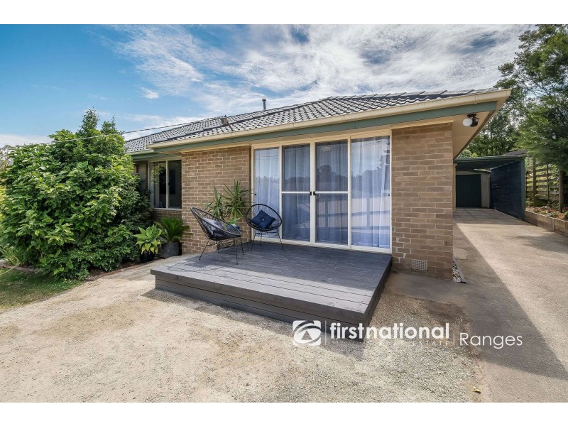 8 Loch Avenue, Monbulk VIC 3793