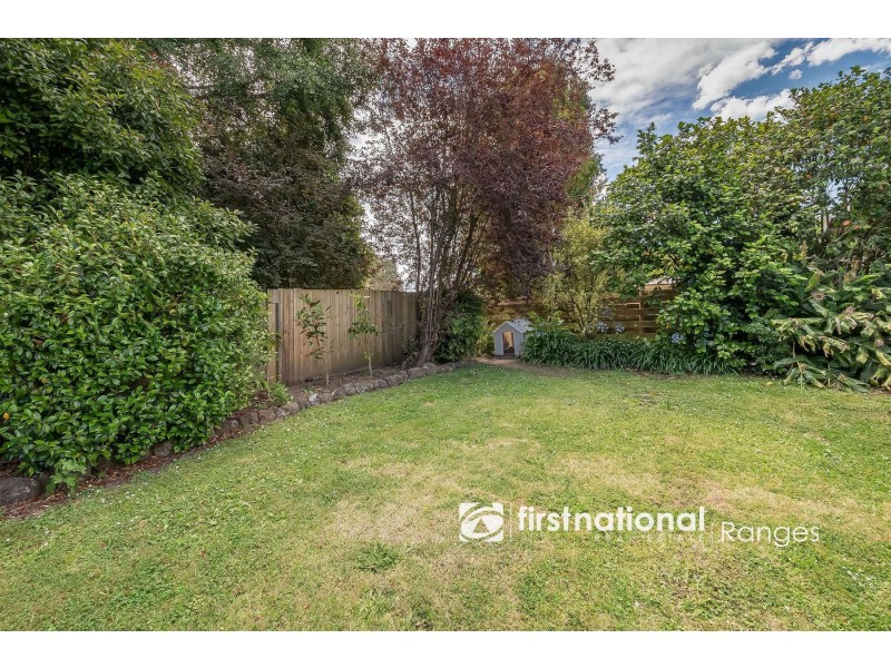 8 Loch Avenue, Monbulk VIC 3793