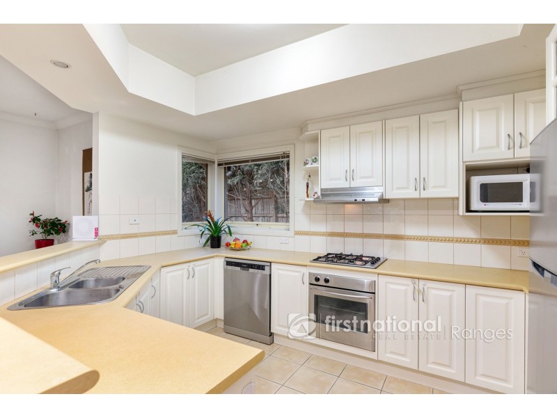 2 Hyland Court, Berwick VIC 3806