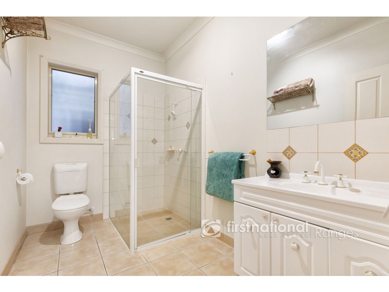 2 Hyland Court, Berwick VIC 3806