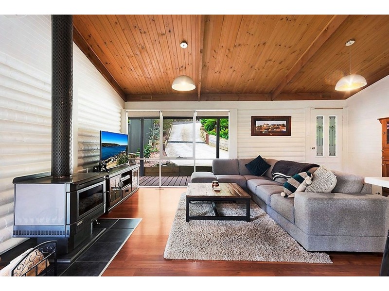 35A Mountain Road, Cockatoo VIC 3781