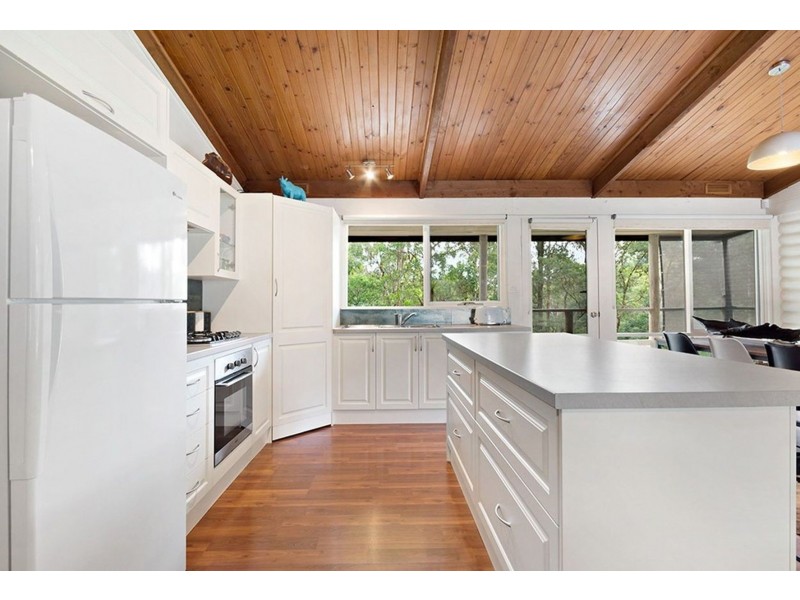 35A Mountain Road, Cockatoo VIC 3781