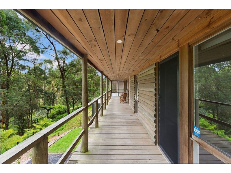 35A Mountain Road, Cockatoo VIC 3781