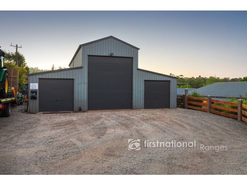 2 Meadowview Lane, Emerald VIC 3782