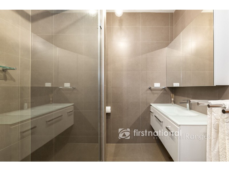 2 Meadowview Lane, Emerald VIC 3782