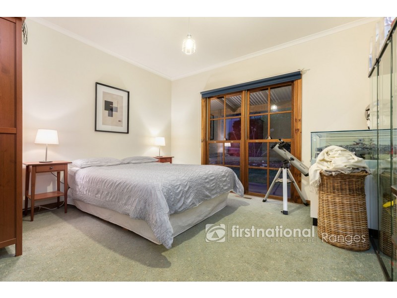 2 Meadowview Lane, Emerald VIC 3782