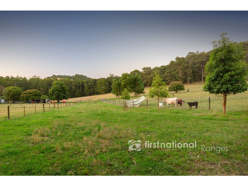 2 Meadowview Lane, Emerald VIC 3782