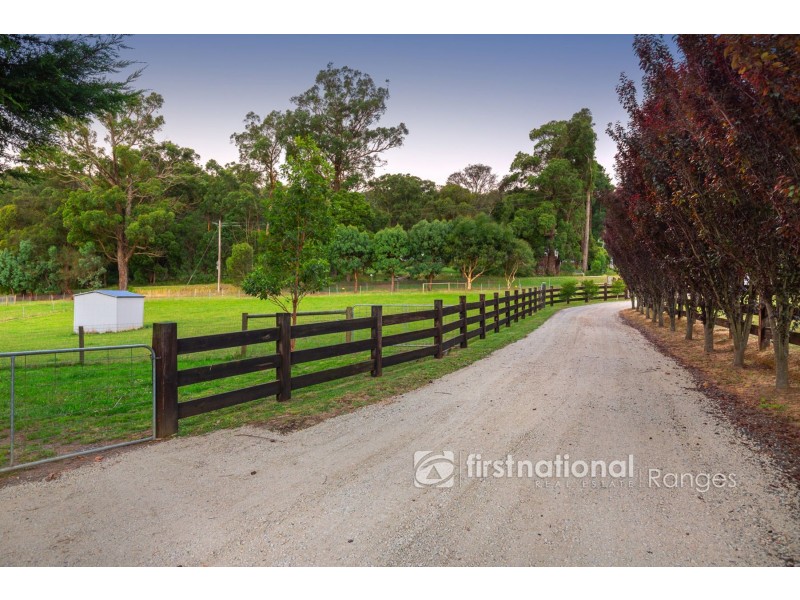 2 Meadowview Lane, Emerald VIC 3782