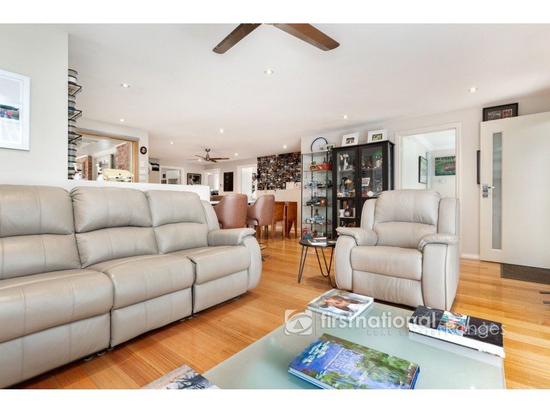 6 Christians Avenue, Emerald VIC 3782