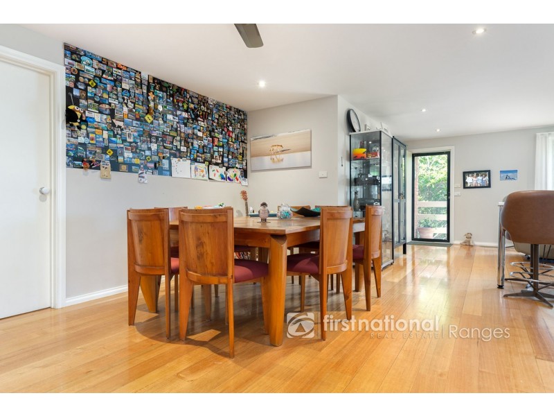 6 Christians Avenue, Emerald VIC 3782