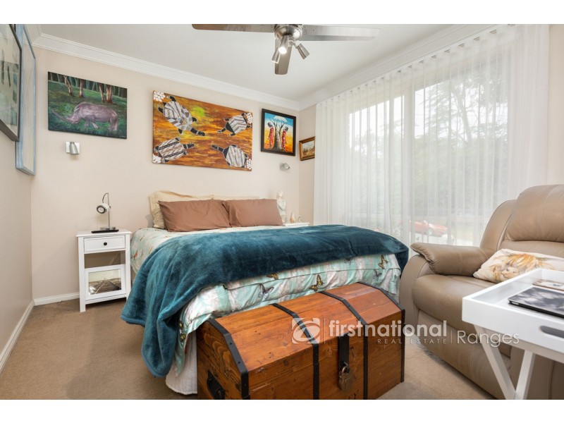 6 Christians Avenue, Emerald VIC 3782