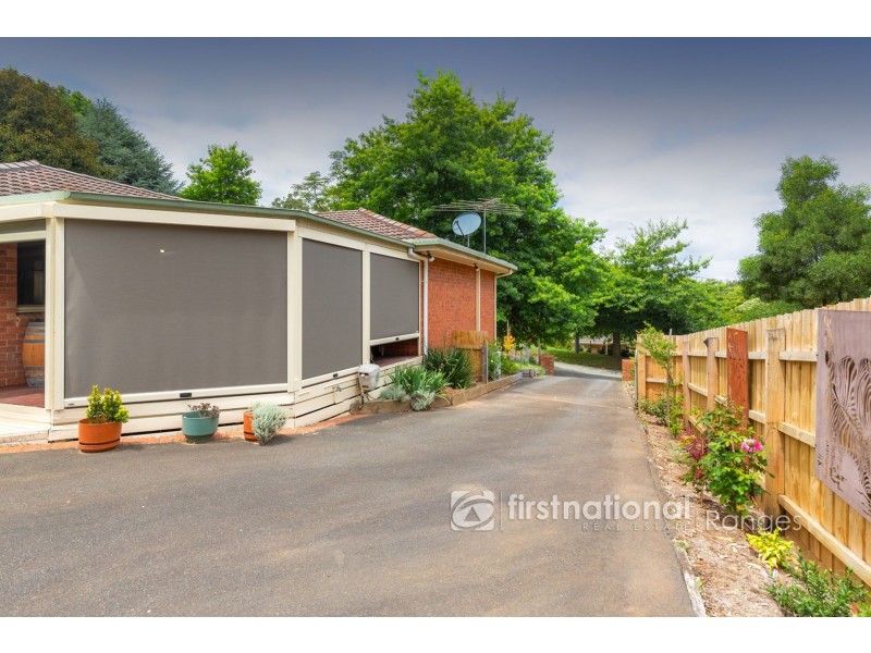 6 Christians Avenue, Emerald VIC 3782