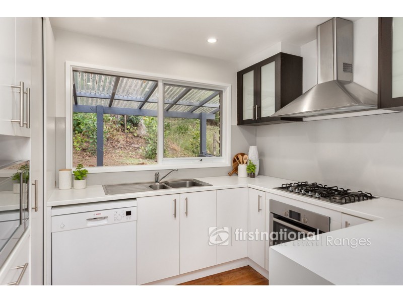 1 Glenvista Avenue, Emerald VIC 3782