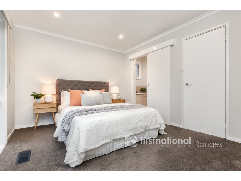 1 Glenvista Avenue, Emerald VIC 3782